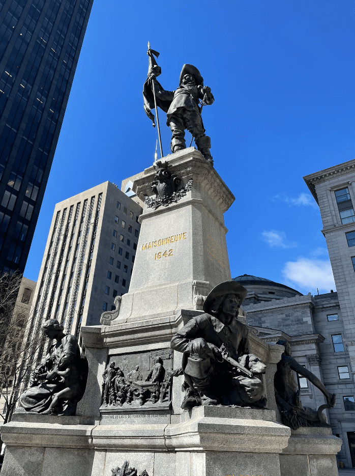 Montreal Plaza de Armas